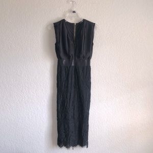 Black dress (sleeveless)